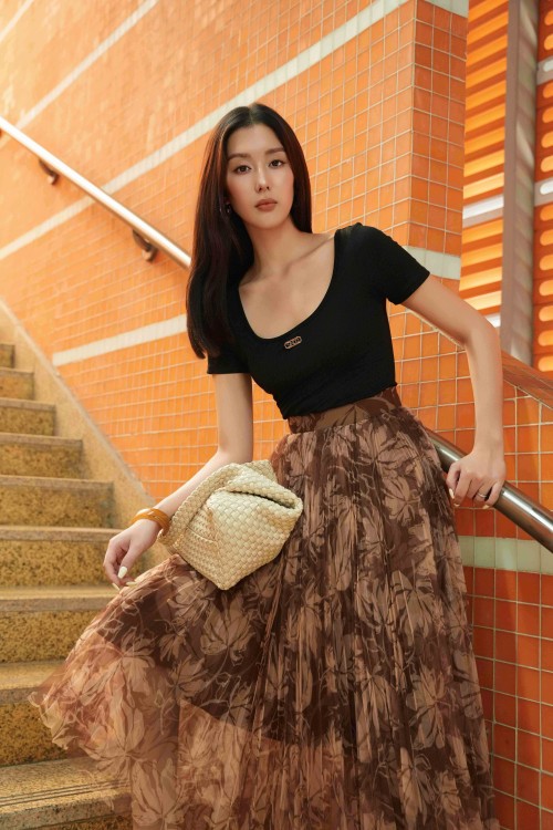 Sixdo Brocade Mesh Flared Skirt